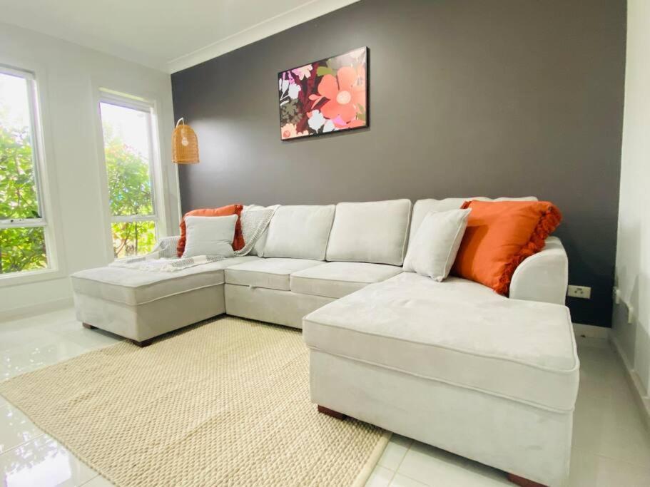 Kellyville 5Br Near Park And Shopping Mall Exterior foto