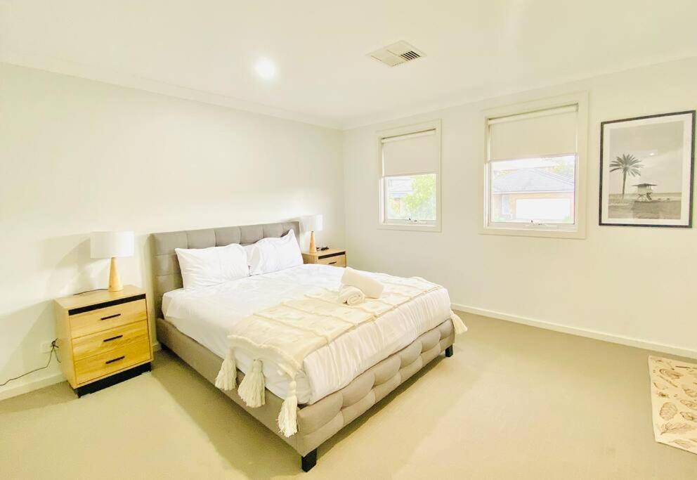 Kellyville 5Br Near Park And Shopping Mall Exterior foto